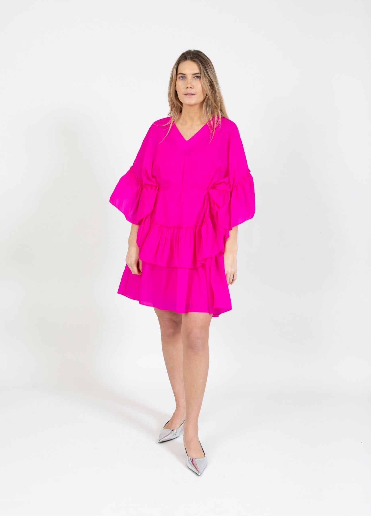 Coster Copenhagen KLÄNNING MED STOR VOLANG Dress Bright pink - 663