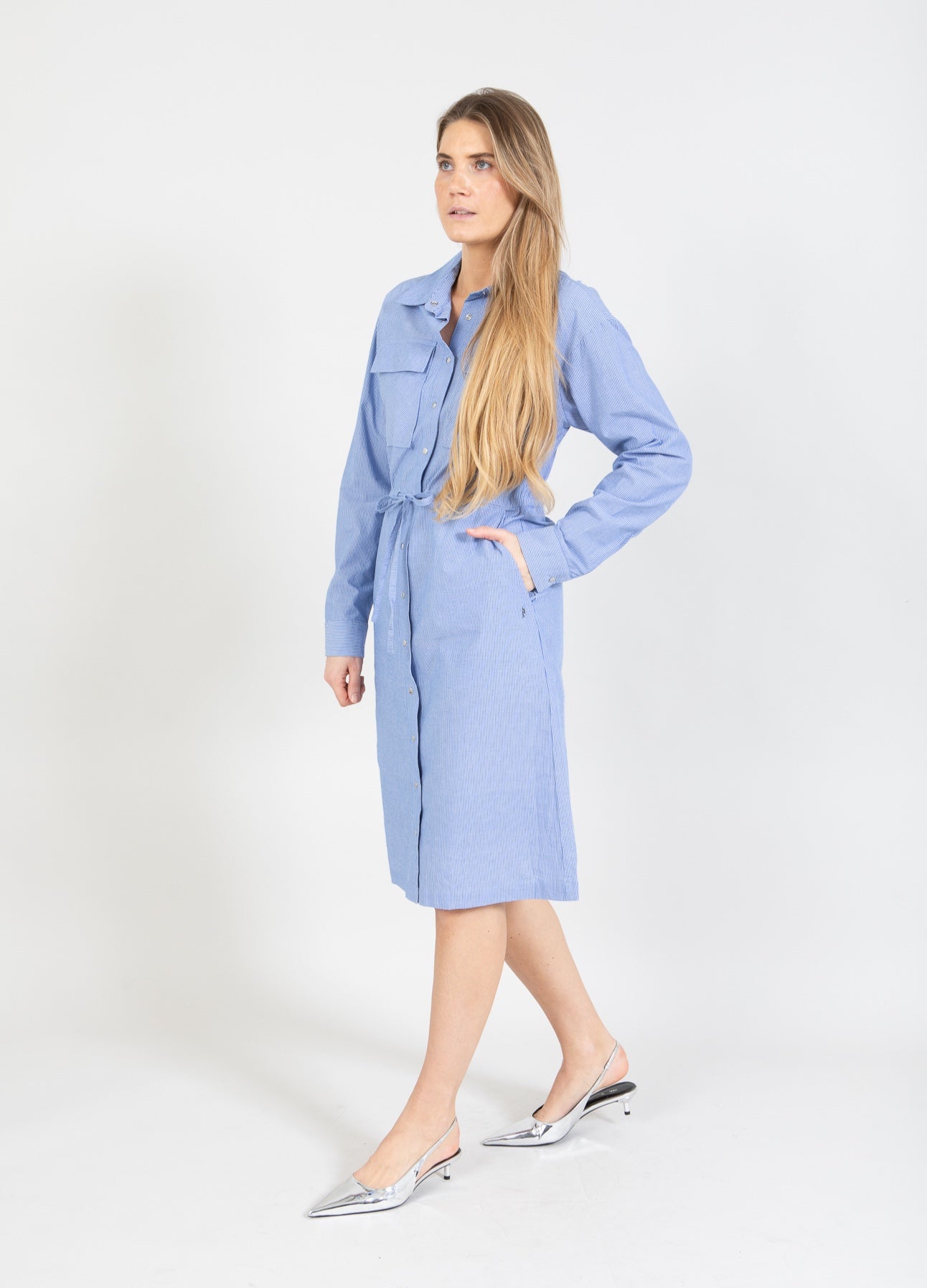 Coster Copenhagen SKJORTKLÄNNING I CHAMBRE Dress Blue white stripe - 956