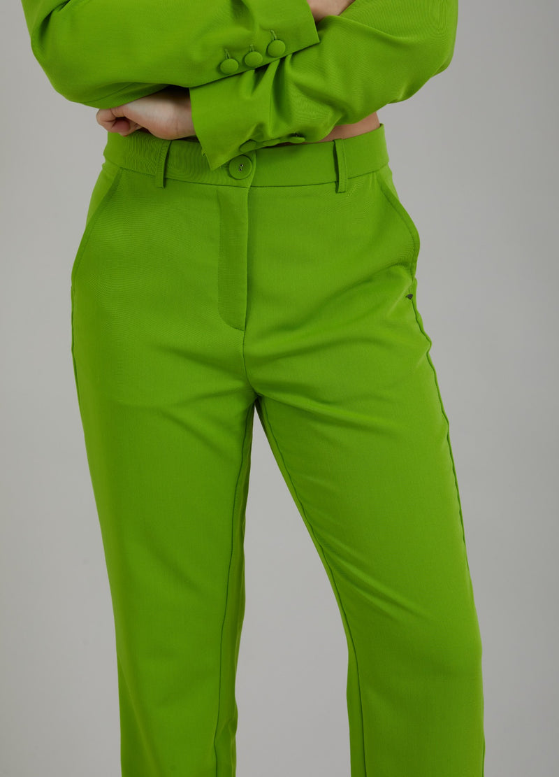 Coster Copenhagen  BYXOR M. VANLIGA BEN - STELLA-PASSFORM Pants Flashy green - 459