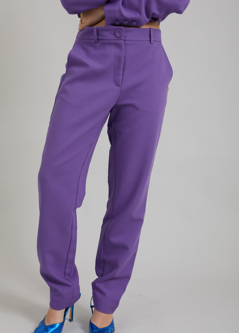 Coster Copenhagen  BYXOR M. VANLIGA BEN - STELLA-PASSFORM Pants Warm purple - 846