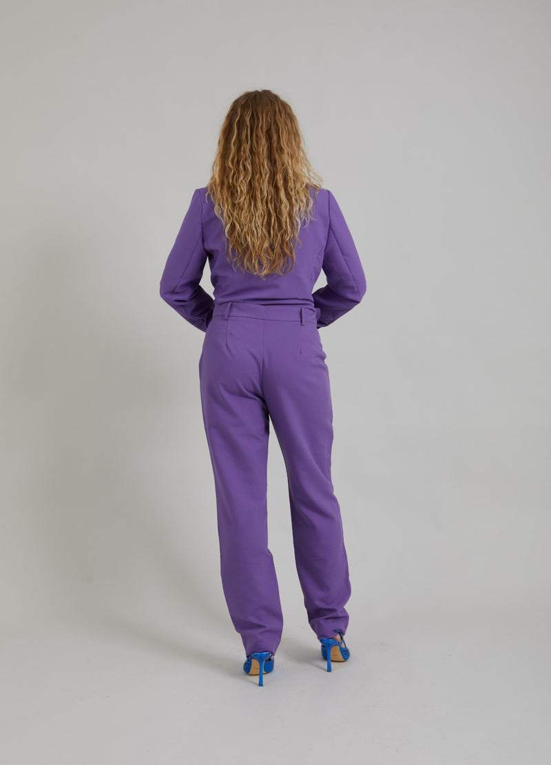 Coster Copenhagen  BYXOR M. VANLIGA BEN - STELLA-PASSFORM Pants Warm purple - 846