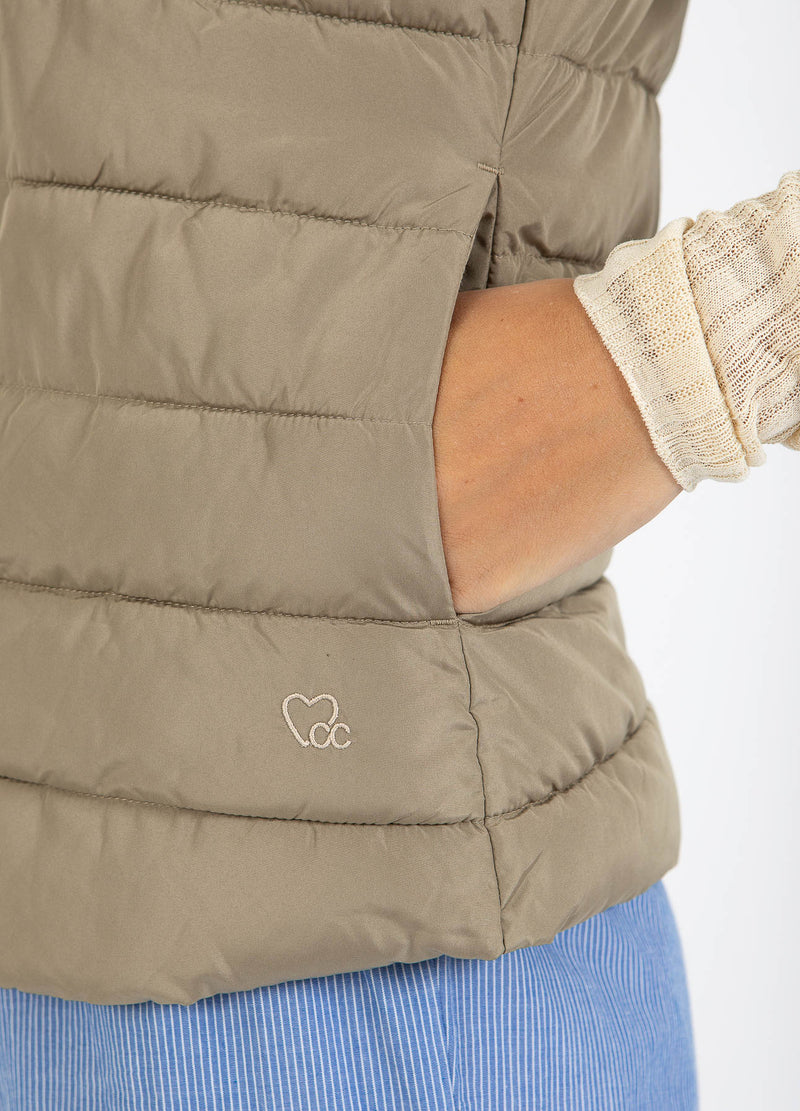 CC Heart CC HEART ASTA KVILTAD VÄST Outerwear Sand olive - 406