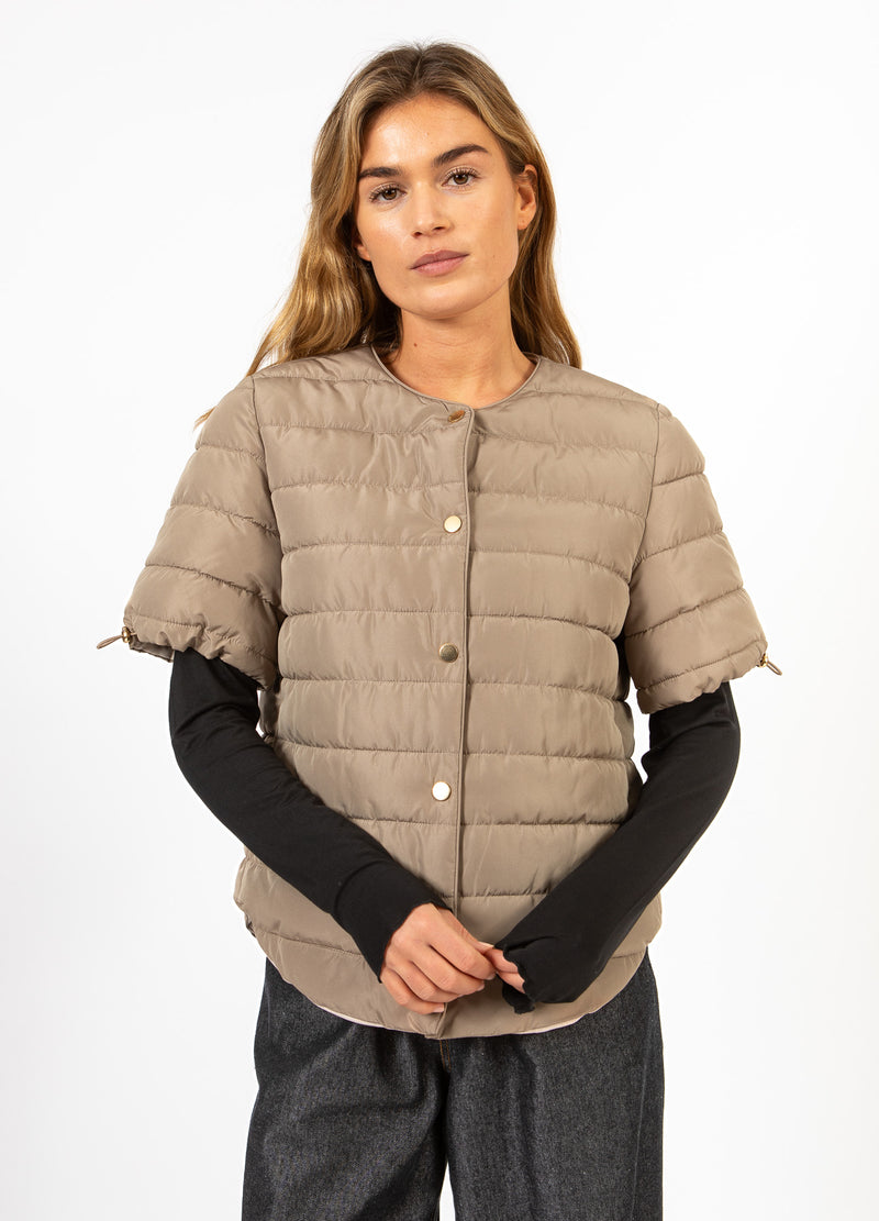 CC Heart CC HEART ASTA QUILTED KORTÄRMAD JACKA Outerwear Sand - 251