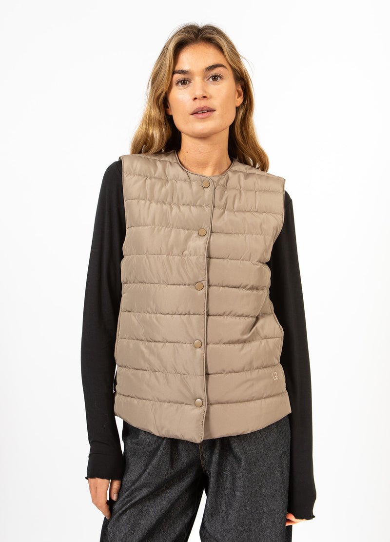 CC Heart CC HEART ASTA QUILTED VEST Outerwear Sand - 251