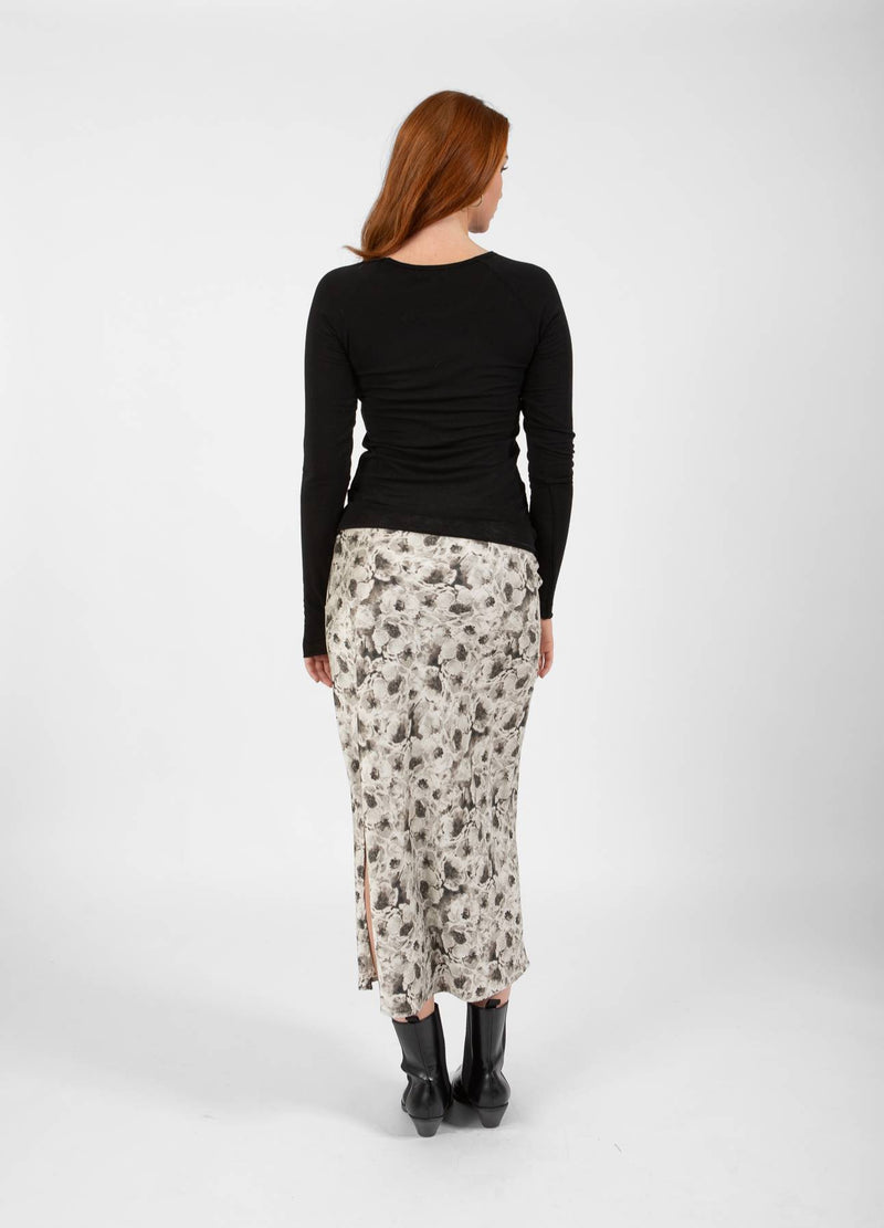 CC Heart  CC HEART SKYLER MEDELLÅNG KJOL MED TRYCK Skirt Black/cream rose - 166