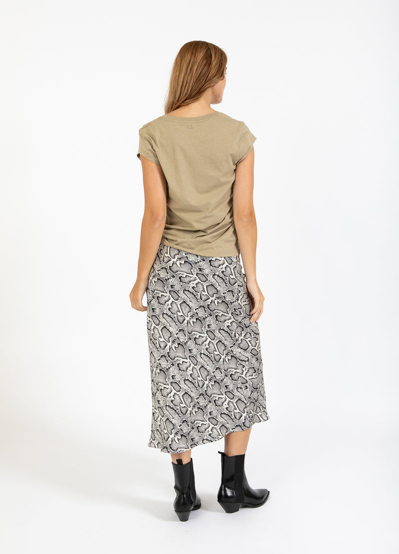 CC Heart  CC HEART SKYLER MEDELLÅNG KJOL MED TRYCK Skirt White snake print - 270