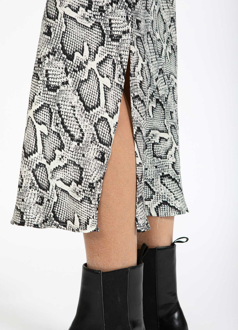 CC Heart  CC HEART SKYLER MEDELLÅNG KJOL MED TRYCK Skirt White snake print - 270