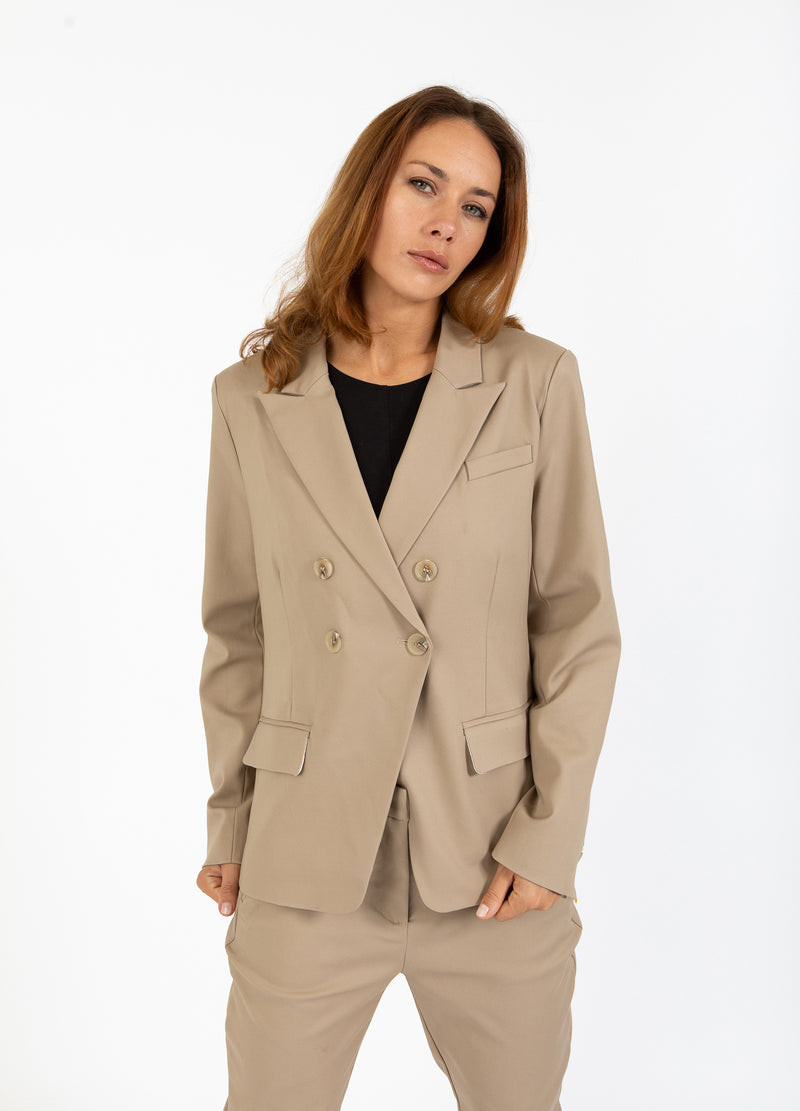Coster Copenhagen DUBBELRADIG BLAZER MED PRAKTISKA DETALJER Blazer Desert sand - 329