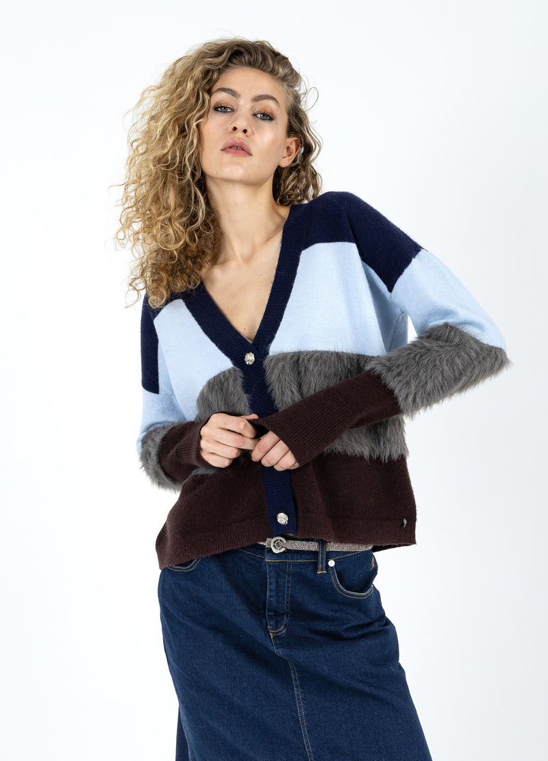 Coster Copenhagen FÄRGGRENSS TRÖJA MED FLUFFIGA ÄRMAR Knitwear Mix - 999