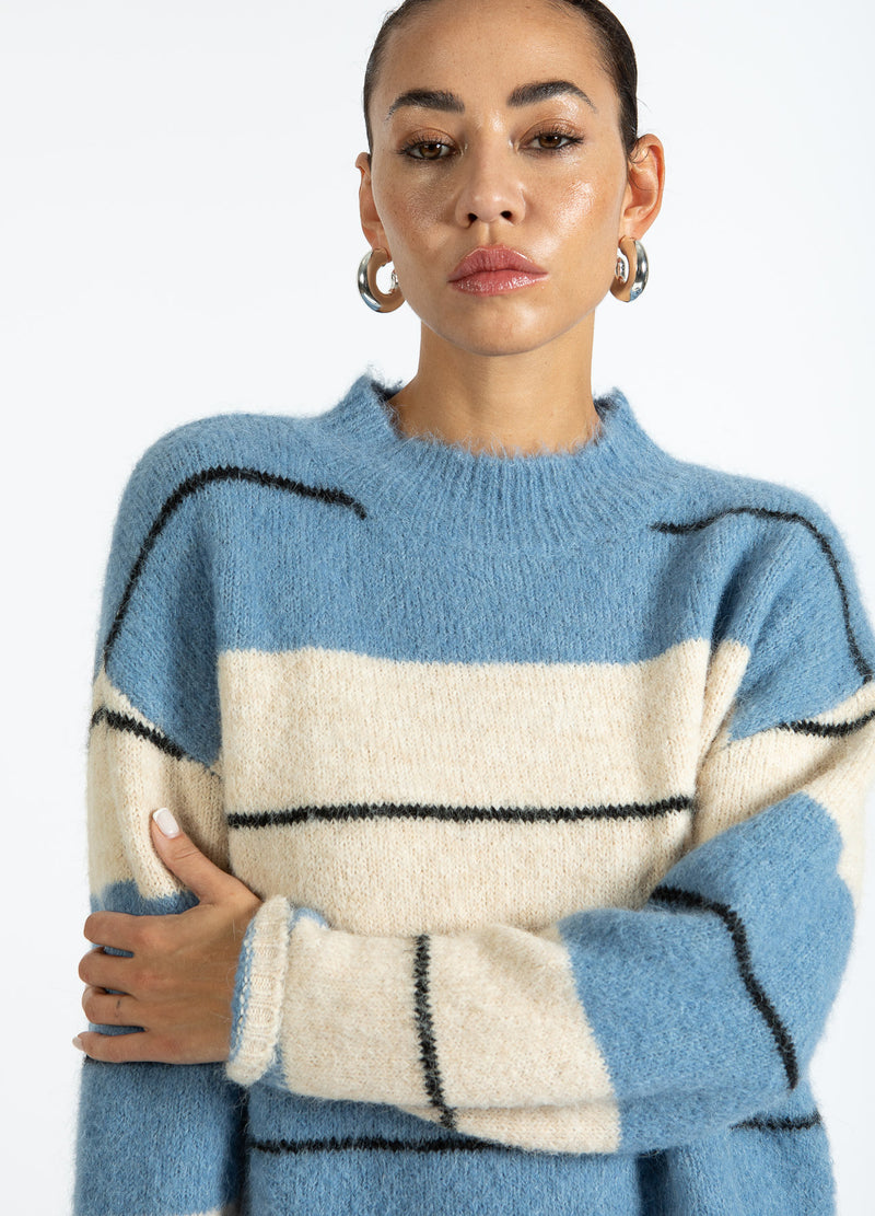 Coster Copenhagen FLUFFIG RANDIG STICKAD Knitwear Blue/creme stripe - 589