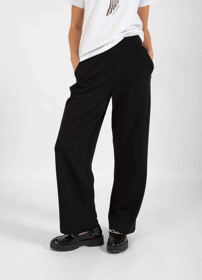 Coster Copenhagen JERSEY BYXOR - SILLE PASSFORM Pants Black - 100