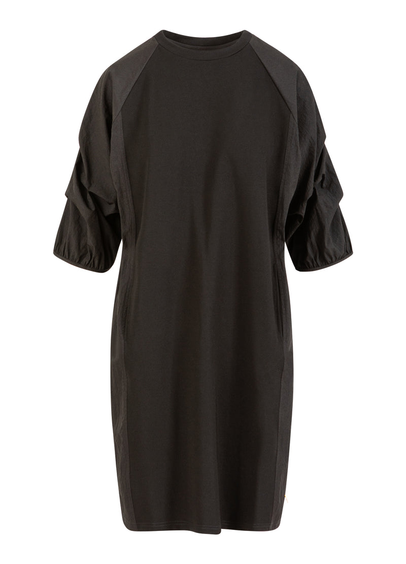 Coster Copenhagen KLÄNNING MED PUFFÄRMAR Dress Black - 100