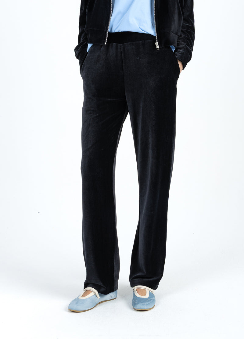 Coster Copenhagen SAMMET BYXOR - SILLE FIT Pants Black - 100