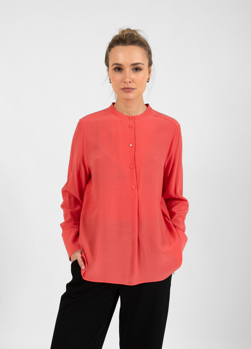 Coster Copenhagen SKJORTA MED VECKAD KNAPPSLÅ Shirt/Blouse Hot coral - 685