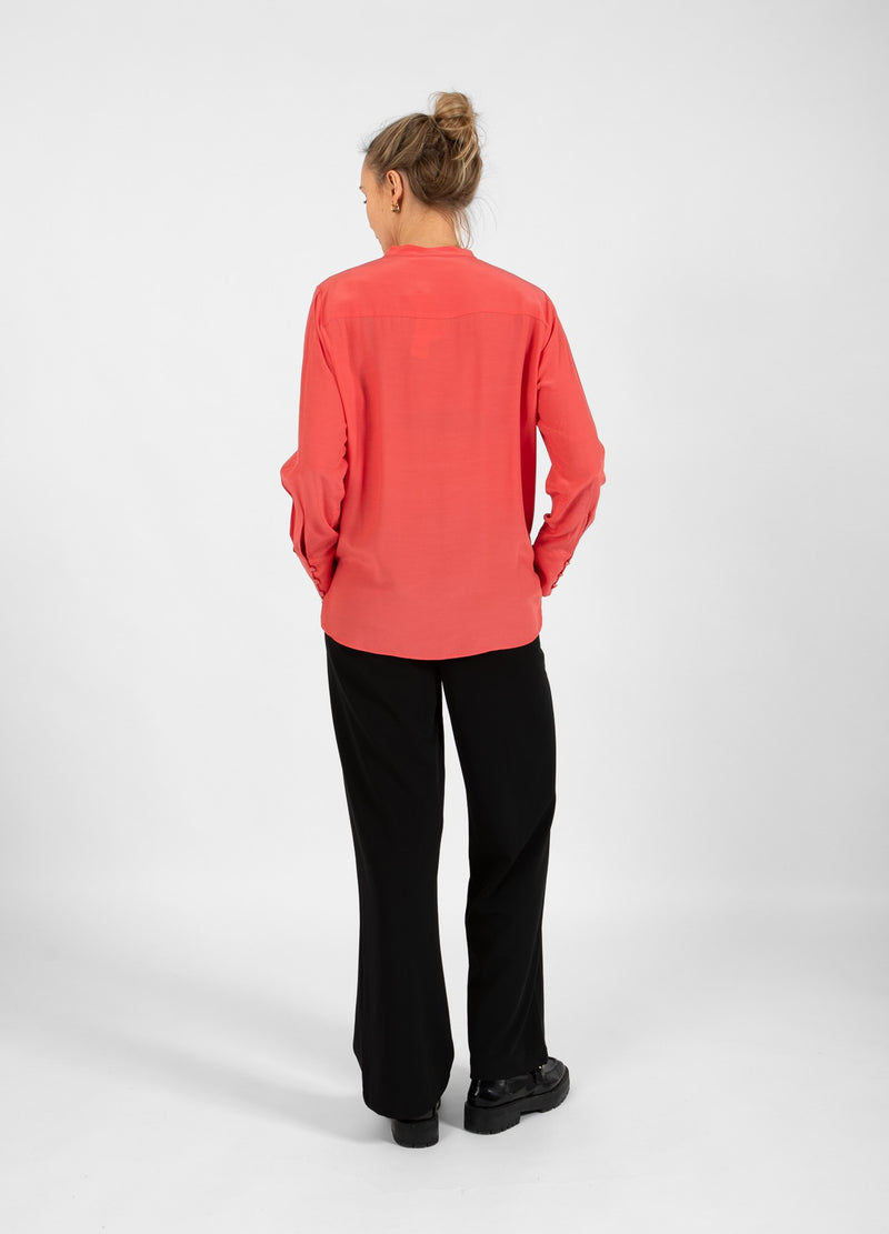 Coster Copenhagen SKJORTA MED VECKAD KNAPPSLÅ Shirt/Blouse Hot coral - 685