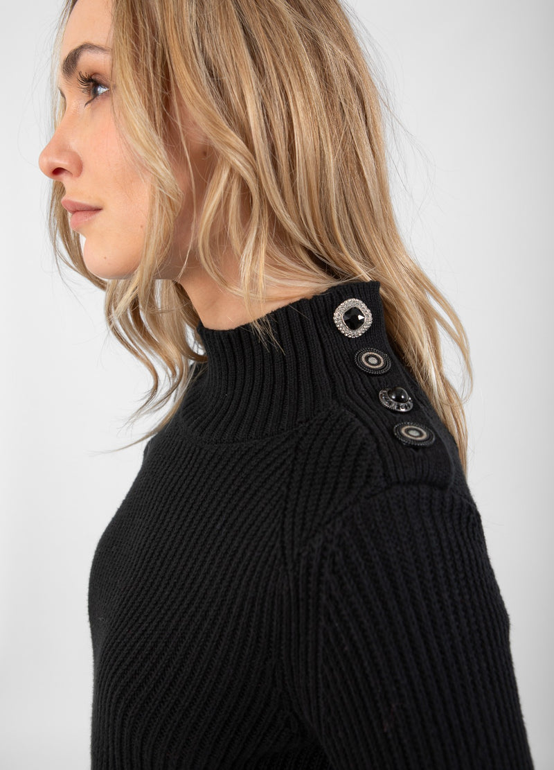 Coster Copenhagen STICKAD MED HÖG HALS OCH KNAPPAR Knitwear Black - 100