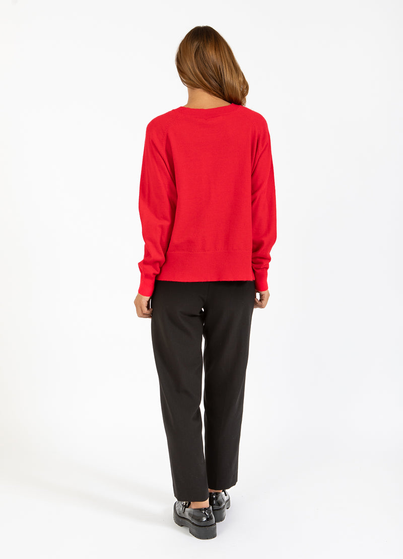 Coster Copenhagen STICKAD MED RUND HALS - BEKVÄM STICKAD TRÖJA Knitwear Scarlet red - 618