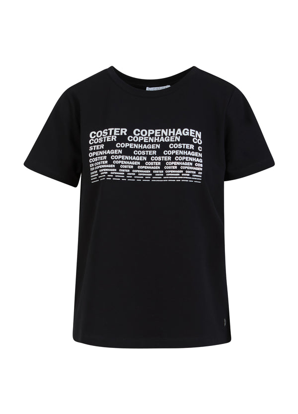 Coster Copenhagen T-SHIRT MED LOGGA - MITTÄRMAR T-Shirt Black - 100