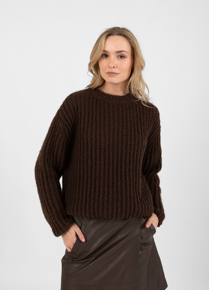 Coster Copenhagen TJOCK STICKAD Knitwear Dark Brown - 335