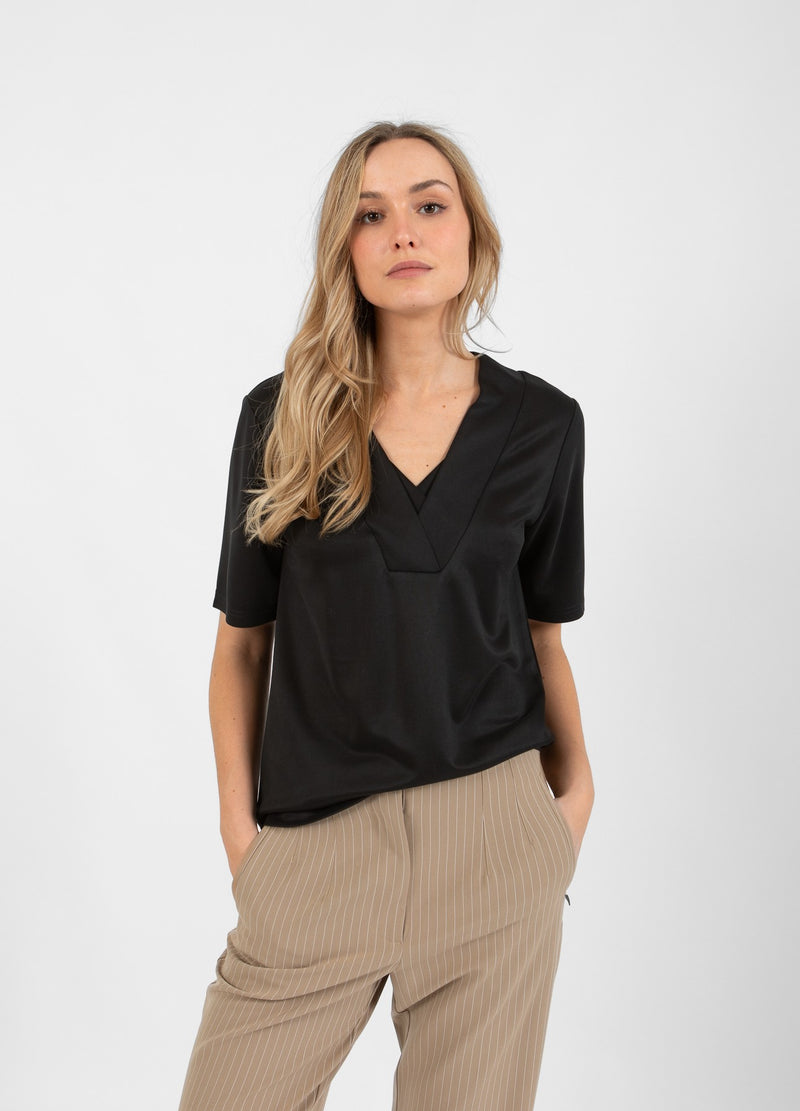 Coster Copenhagen TOPP MED V-HALS KRAGE Shirt/Blouse Black - 100